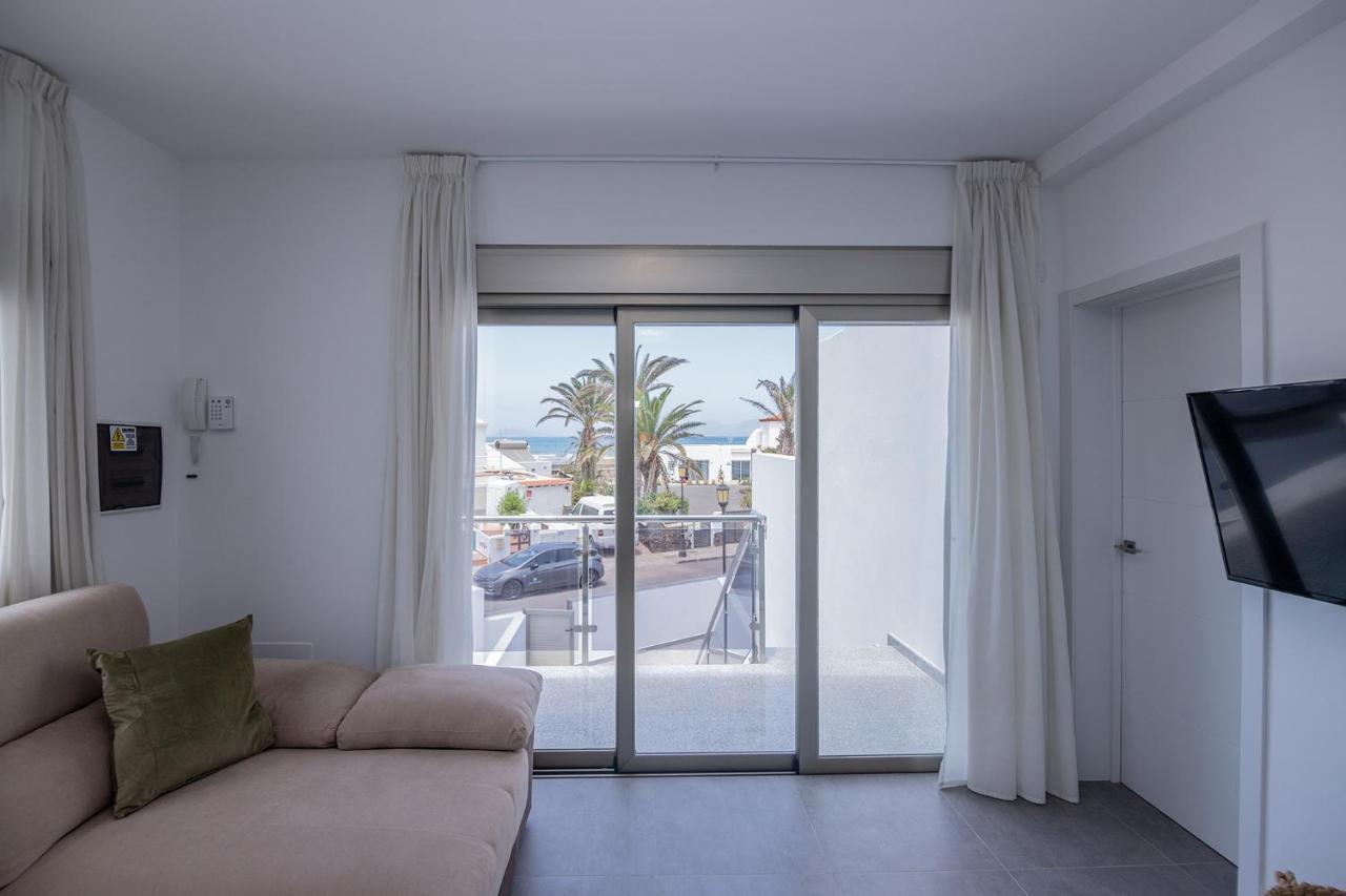 Apartment Holiday 2 Beachfront Corralejo By Holidays Home 外观 照片